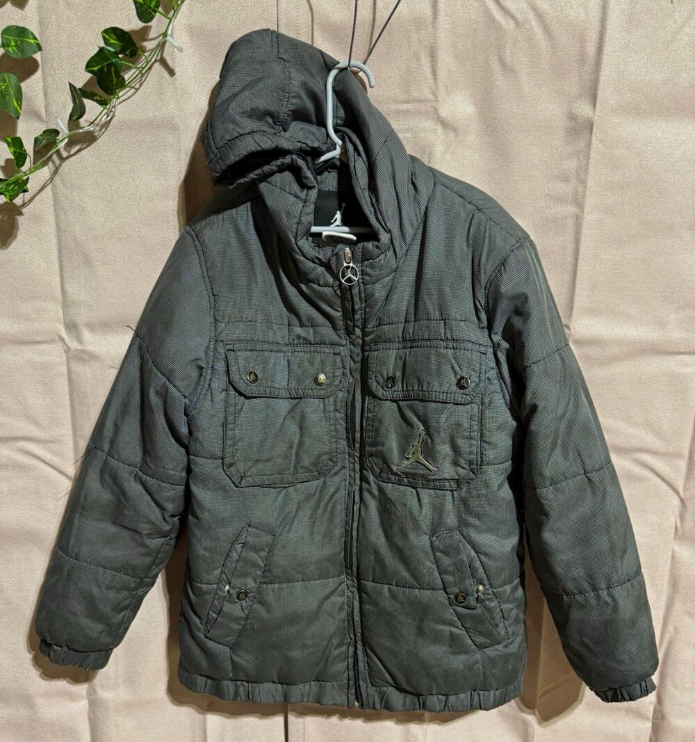 Jordan Boys S (8/10) Gray Hooded Insulated Puffer Jacket Full Zip Pockets